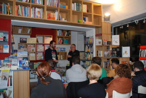 Presentazione di “Tre stanze” alla Libreria Sant'Andrea di Vercelli (08/11/2019) 8